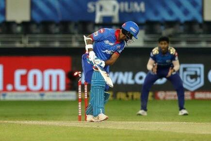 IPL 2020, MI vs DC Playoffs Qualifier 1: Shikhar Dhawan Clean Bowled by Jasprit Bumrah, Delhi Opener Gets Trolled After Hat-Trick of Duck | POSTS