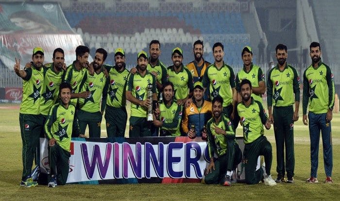 Qadir inspires Pakistan to whitewash Zimbabwe 3-0