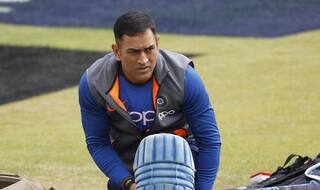 India vs Australia 2nd ODI 2020: Team India Missing MS Dhoni – Michael Holding Points Out Difference After Defeat in 1st ODI vs Australia