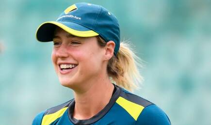 Ellyse Perry claims top honours in ICC Awards of the Decade