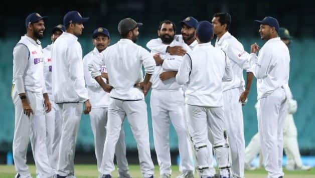 IND vs AUS A Pink-Ball Practice Match: Pacers Shine as India Take 86-Run Lead on Day 1 Despite Dismissal Show From Batsmen
