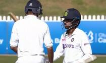 India vs Australia: Wriddhiman Saha Hits Match-Saving Half-Century in Warm-up Match, Earns Praise From Twitterverse