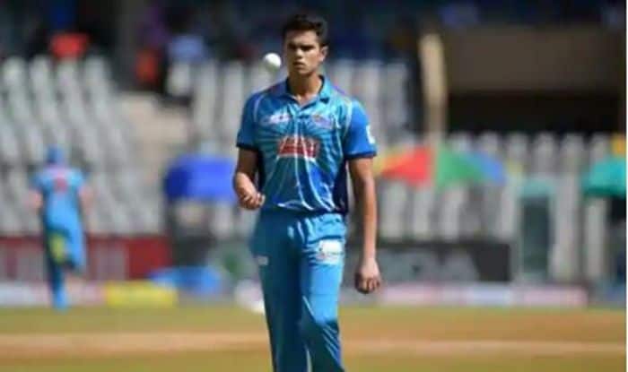 Arjun Tendulkar Gets Maiden Wicket on Debut For Mumbai in Syed Mushtaq Ali Trophy | WATCH VIDEO