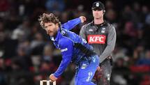 Jimmy Neesham makes his umpiring debut, Daniel Vettori takes 3 wickets in his final over to seized the match between Team Rugby and Team Cricket