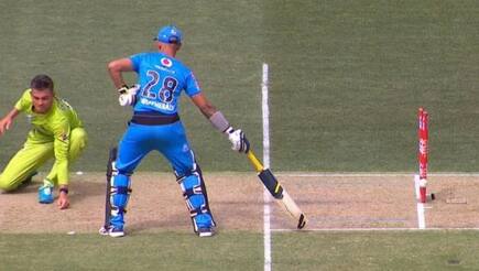 VIDEO: fans stunned as Sydney Thunder get two run outs on the same ball against Adelaide Strikers