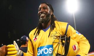 Watch video chris gayle smashed 84 runs in just 22 balls in abu dhabi t10 league 4396585