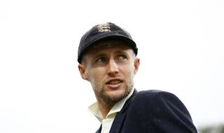 IND vs ENG 1st Test: England Captain Joe Root Opts to Bat as Ishant Sharma, Shahbaz Nadeem Returns For India