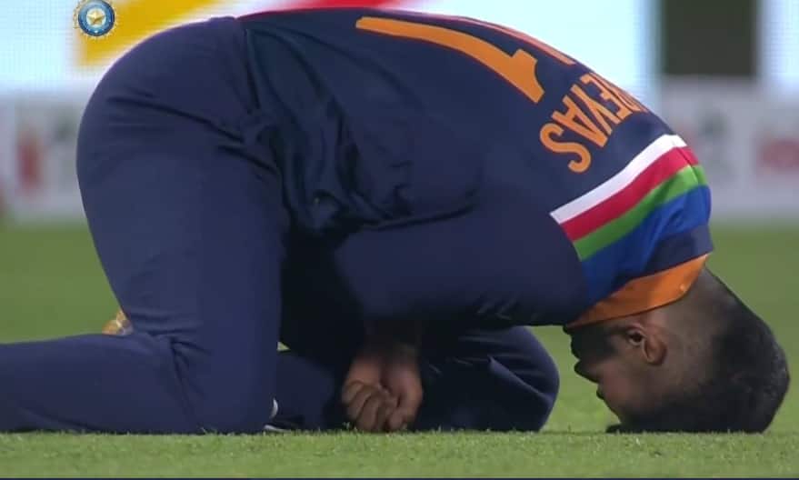India vs England, 1st ODI: Shreyas Iyer walks off field after shoulder injury