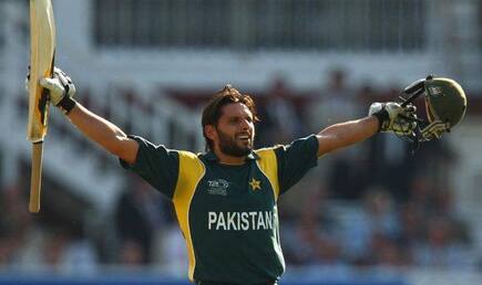 Shahid afridi birthday former pakistani all rounder shahid afridi trolled on twitter for his real age 4459317