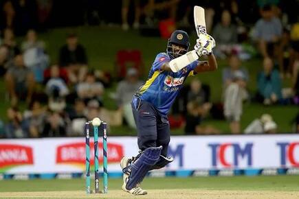 Major clubs limited over tournament 2021 sri lanka army sports club vs bloomfield cricket and athletic club thisara perera hit 6 sixes in an over 4543179