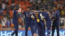 After 459 Days, Bhuvneshwar Kumar Picks an International Wicket; Dismisses Jos Buttler on Golden Duck