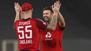IND vs ENG 4th T20I: Ben Stokes Takes a Stunning Catch to Send Hardik Pandya Back to Pavilion