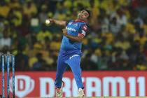 IPL 2021: Amit Mishra Gets a Warning For Applying Saliva on The Ball, Twitter Reacts