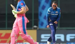 Rahul chahar yashasvi jaiswal after taking his wicket ipl 2021 mi vs rr 4625214