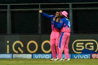 Riyan Parag-Rahul Tewatia’s ÚNIQUE ‘Selfie Celebration’ During RR vs KKR IPL 2021 Game Goes Viral | WATCH VIDEO