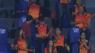 SRH Mystery Girl Fan Without a Mask Video Goes Viral During IPL 2021 Game vs KKR at Chennai | WATCH VIDEO