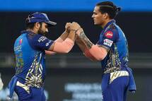 Rahul Chahar के काम आई कप्तान Rohit Sharma की ये 'खास रणनीति', तभी पलटा मैच का पासा!