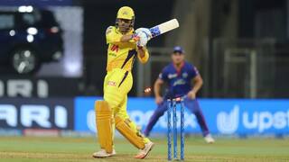 MS Dhoni Has to Take Call on His Batting Order: Sunil Gavaskar After CSK Suffered Defeat to Delhi Capitals