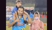 Irfan pathan shared wife safa baig controversial blur picture i am her mate not her master 4691765
