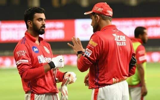 KL Rahul with Anil Kumble @ Twitter 1