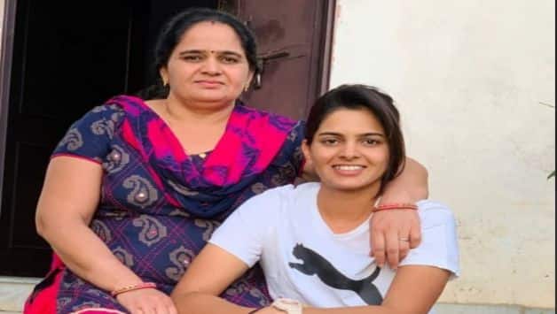 Indian woman cricketer Priya Poonia’s mother dies of Covid infection