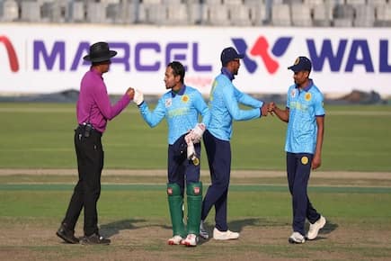 Dhaka Premier League 2021: Officials Caught In Clash Between Police And Protestors