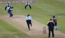 Ind w vs eng w england beat india by 8 wickets and take 1 0 lead in 3 match odi series 4773069