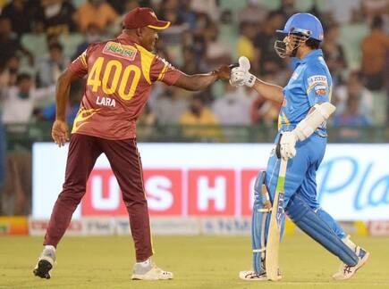 It was possible to trace the direction of sachin tendulkars shot but brian lara could play anywhere brett lee 4717593