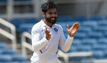 WTC Final: Parthiv Patel Feels Virat Kohli-Led India Should Play Ravichandran Ashwin Instead of Ravindra Jadeja as Only Spinner if it is a Green Top Pitch