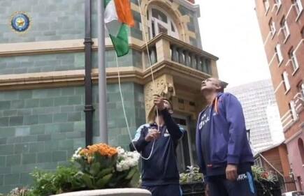 Cricket news india vs england 2nd test day 4 on independence day team india hoist tricolor in lords 4890233
