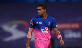 Jasprit Bumrah to Dale Steyn, Cricket Fraternity Hails RR Star Kartik Tyagi After Last Over Heroics vs PBKS
