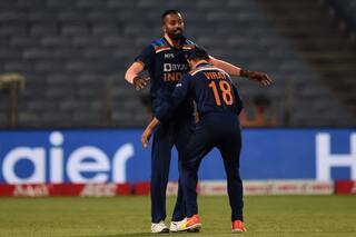 Important to have sixth bowling option it is important for hardik pansdya to be fit to bowl atleast one or two overs virat kohli 5077119