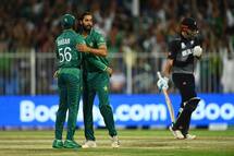 PAK vs NZ T20 World Cup 2021 Scorecard, Today Match Report: Haris Rauf’s Four-For, Asif Ali’s Cameo Help Pakistan Beat New Zealand by 5 Wickets to Make it Two-in-Two