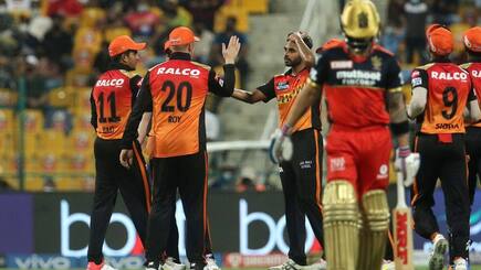 IPL 2021 Today Match Report, RCB vs SRH 2021 Scorecard: SunRisers Hyderabad Stun Virat Kohli-Led Royal Challengers Bangalore by 4 Runs, Dent Their Chances For Top-Two Finish
