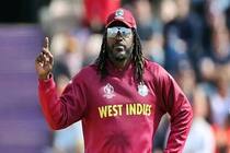 Chris Gayle attacks Curtly Ambrose for his remarks, Viv Richards asks him to focus on game