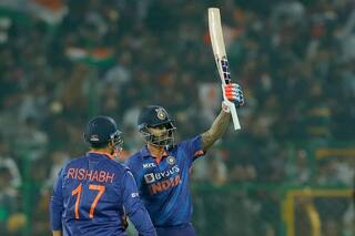IND vs NZ: Suryakumar Yadav Heaps Praise on Virat Kohli After Match-Winning Knock vs New Zealand in 1st T20I