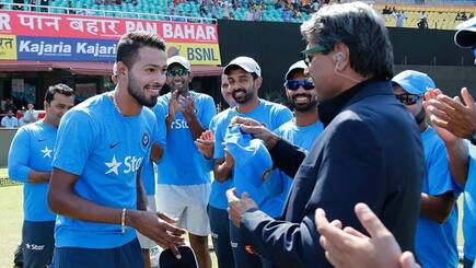 How can we call him an all rounder if hardik pandya is not bowling asks kapil dev 5112366