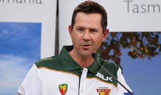 Cricket news aus vs eng test ricky ponting allan border dying to see good match in ashes says david lloyd 5161462