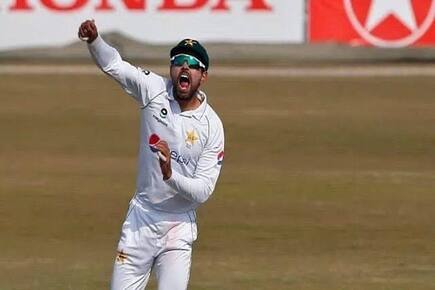 Cricket news pak vs ban 2nd test babar azam got a wicket 1st time in the history watch video 5129802