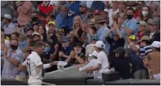 Ashes 2021, 2nd Test: David Warner Wins Hearts With Heart-Warming Gesture, Gifts Gloves to Young Fan | WATCH