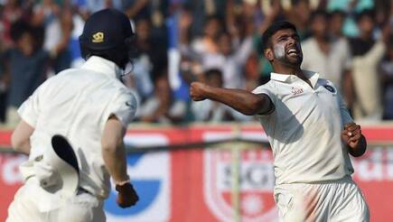 Ms dhoni is one of the most exceptional keepers against spin ravichandran ashwin 5143696