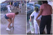Cricket news ausw vs engw mel jones gifts bat to young kids video viral 5213784