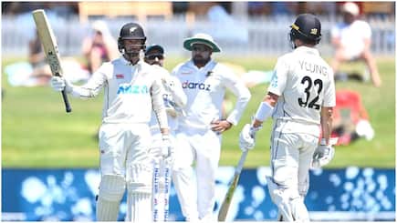 New Zealand vs Bangladesh: Devon Conway Gets Standing Ovation From Teammates After Becoming First Centurion Of 2022, Watch Video