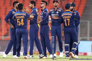 Cricket news ind vs sa odi series jayant yadav replaces washington sunder navdeep saini named backup for mohammed siraj in odi squad 5183088