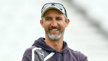 Justin gillespie not interested in becoming coach of australia team saddened by the treatment of justin langer 5229070