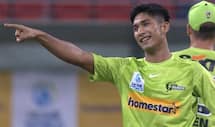 पाकिस्तान के तेज गेंदबाज Mohammad Hasnain का बॉलिंग एक्शन गलत, लगा बैन