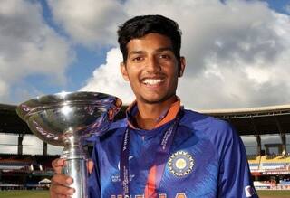 Yash dhull is destined to play for india vinod kambli 5246633