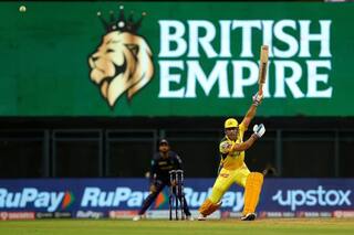 MS Dhoni Gets Thala Reception at Wankhede During CSK vs KKR IPL 2022 Opener, Watch VIRAL Video | Leaves Harsha Bhogle Speechless