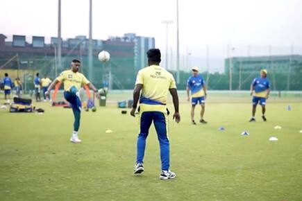 Cricket news ipl 2022 ms dhoni footvolley session with chenani super kings team member ahead of indian premier league 15 5274185