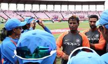 Women World Cup: कोच रोमेश पोवार ने बताई शेफाली वर्मा को प्लेइंग XI से बाहर करने की वजह